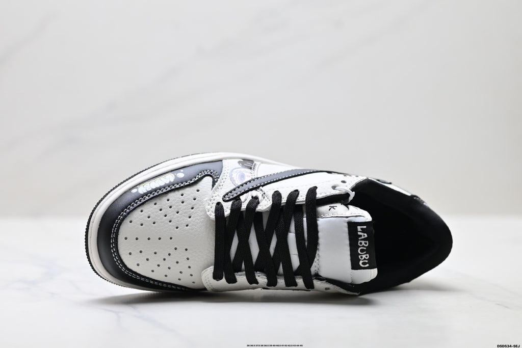 Nike Low-Top Sneakers White Black Cartoon Unisex Collaboration Edition Style 34 detail view 3