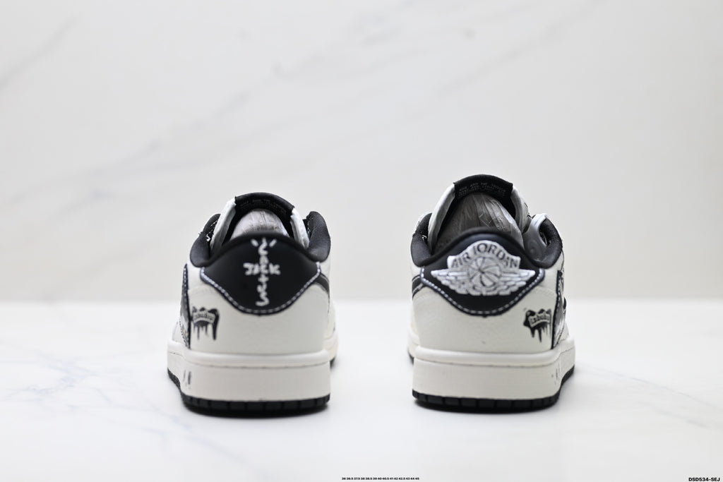 Nike Low-Top Sneakers White Black Cartoon Unisex Collaboration Edition Style 34 detail view 7