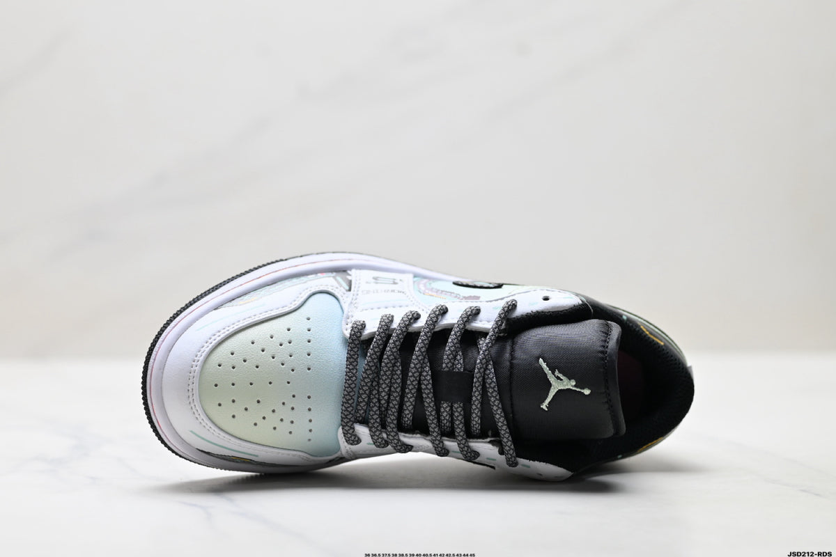 Nike Low-Top Sneakers White Black Graphic Unisex Collaboration Edition Style 54 detail view 3
