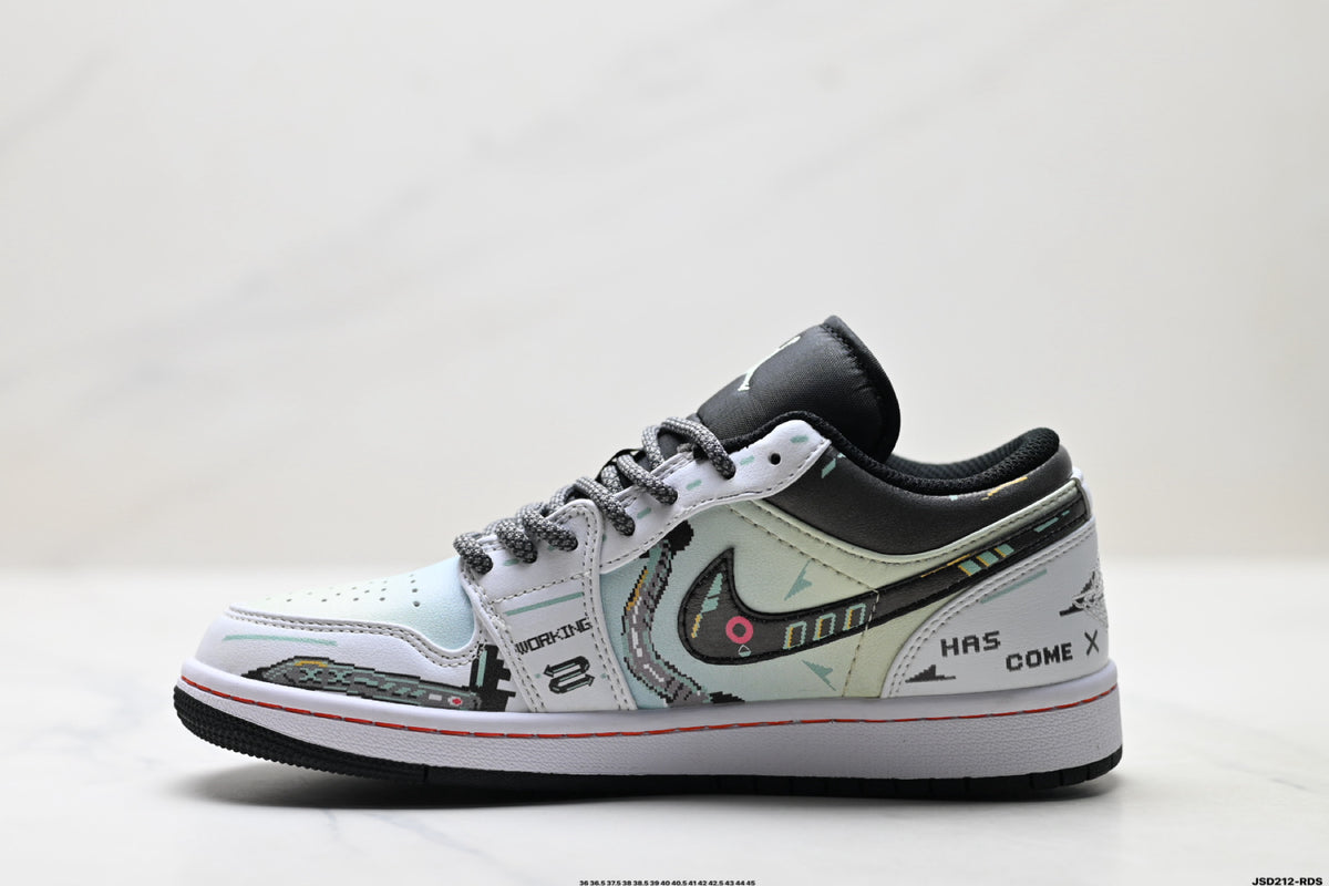 Nike Low-Top Sneakers White Black Graphic Unisex Collaboration Edition Style 54 detail view 4