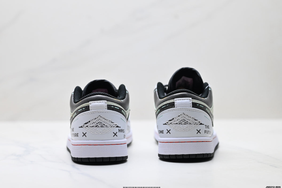 Nike Low-Top Sneakers White Black Graphic Unisex Collaboration Edition Style 54 detail view 7