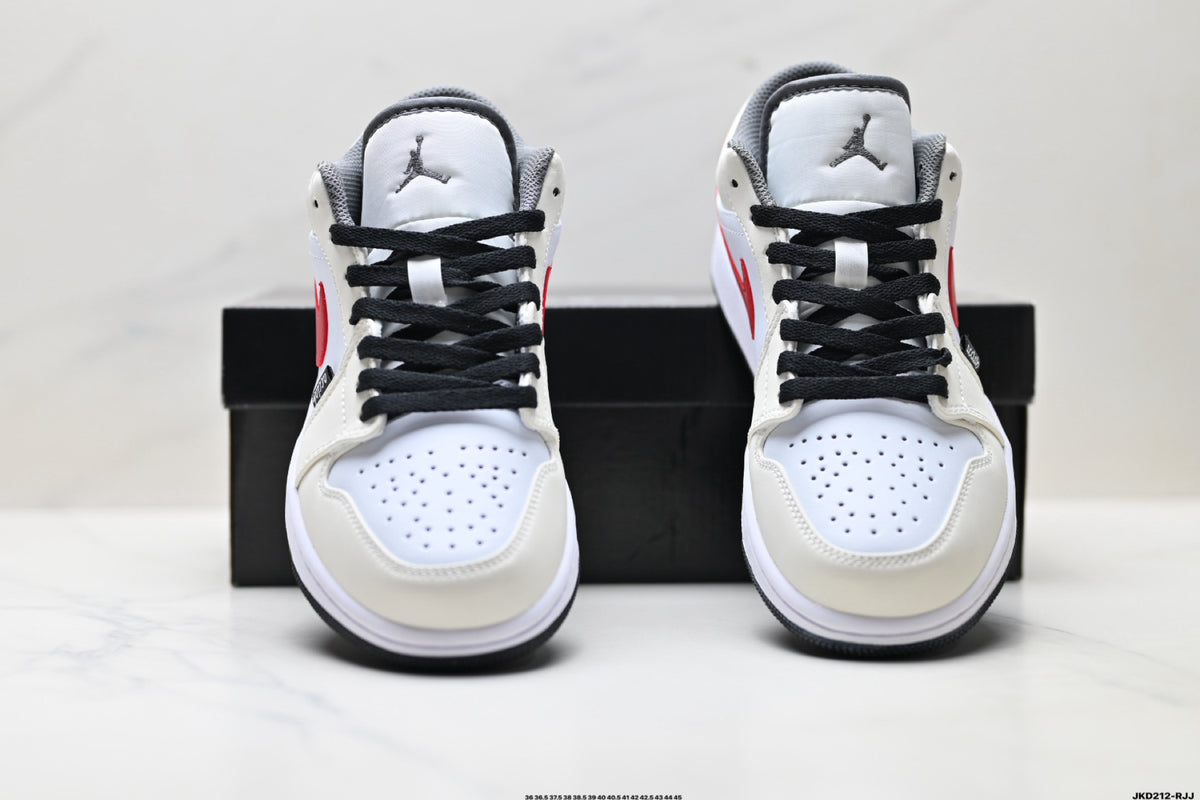 Nike Low-Top Sneakers White Black Red Unisex Collaboration Edition Style 58 detail view 8