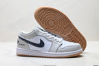 Nike Low-Top Sneakers White Gray Unisex Collaboration Edition Style 59 detail view 6