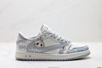 Nike Low-Top Sneakers White Gray Cartoon Unisex Collaboration Edition Style 35 detail view 2