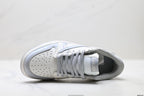 Nike Low-Top Sneakers White Gray Cartoon Unisex Collaboration Edition Style 35 detail view 3