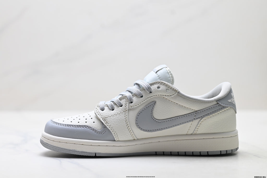 Nike Low-Top Sneakers White Gray Cartoon Unisex Collaboration Edition Style 35 detail view 4