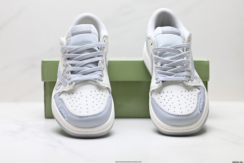 Nike Low-Top Sneakers White Gray Cartoon Unisex Collaboration Edition Style 35 detail view 8