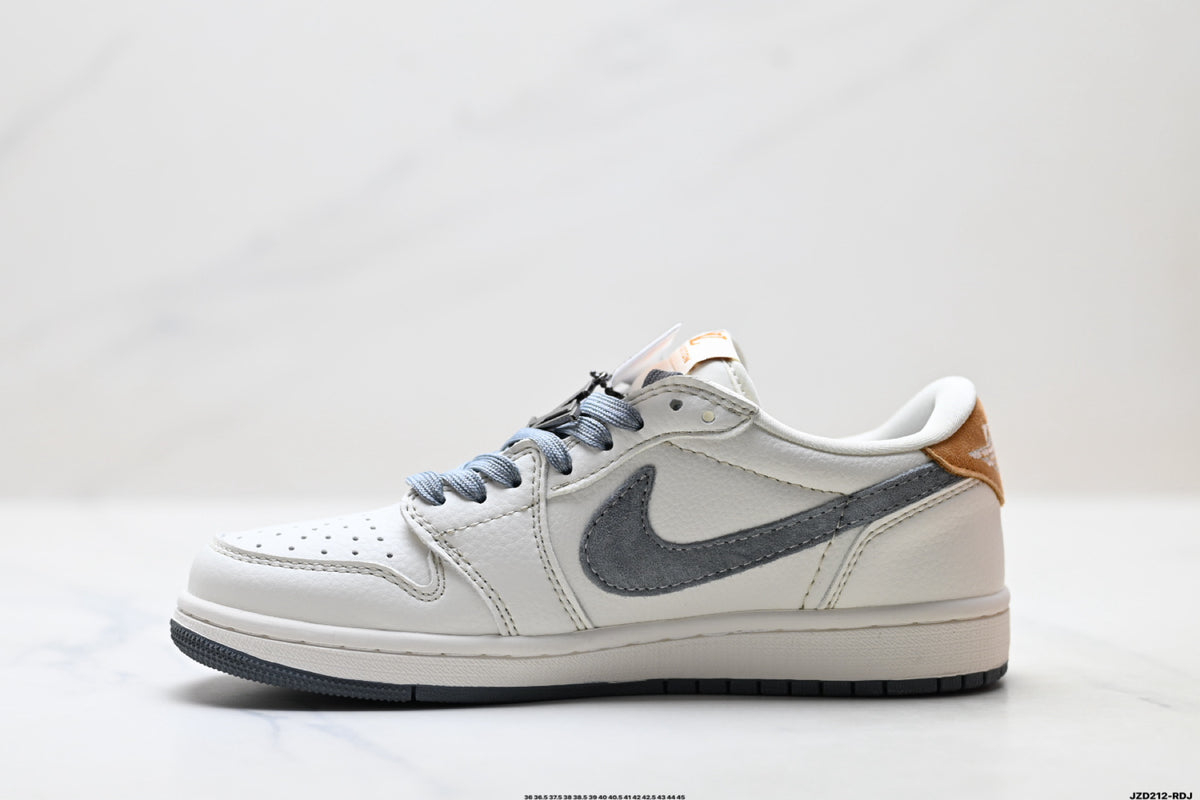 Nike Low-Top Sneakers White Gray Print Unisex Collaboration Edition Style 38 detail view 4