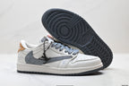 Nike Low-Top Sneakers White Gray Print Unisex Collaboration Edition Style 38 detail view 6