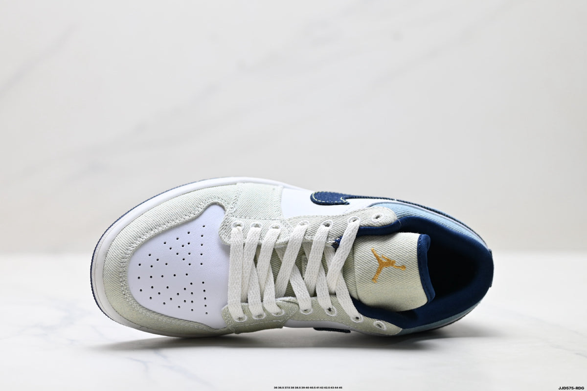 Nike Low-Top Sneakers White Navy Unisex Style 51 detail view 3