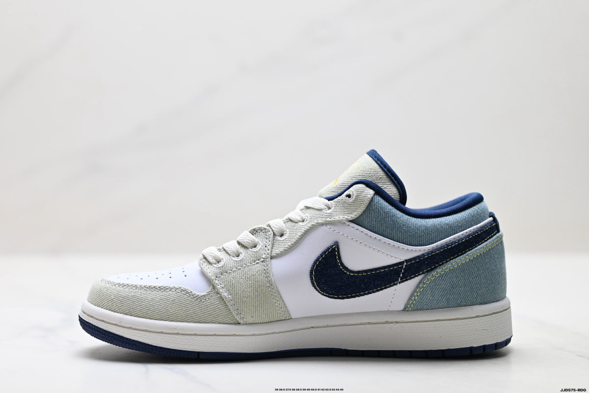 Nike Low-Top Sneakers White Navy Unisex Style 51 detail view 4