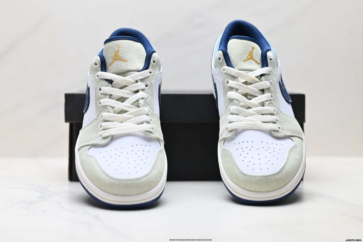 Nike Low-Top Sneakers White Navy Unisex Style 51 detail view 8