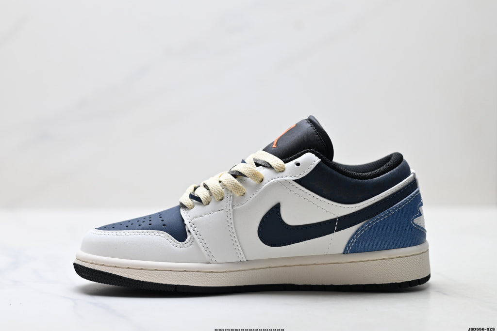 Nike Low-Top Sneakers White Navy Beige Unisex Style 28 detail view 4