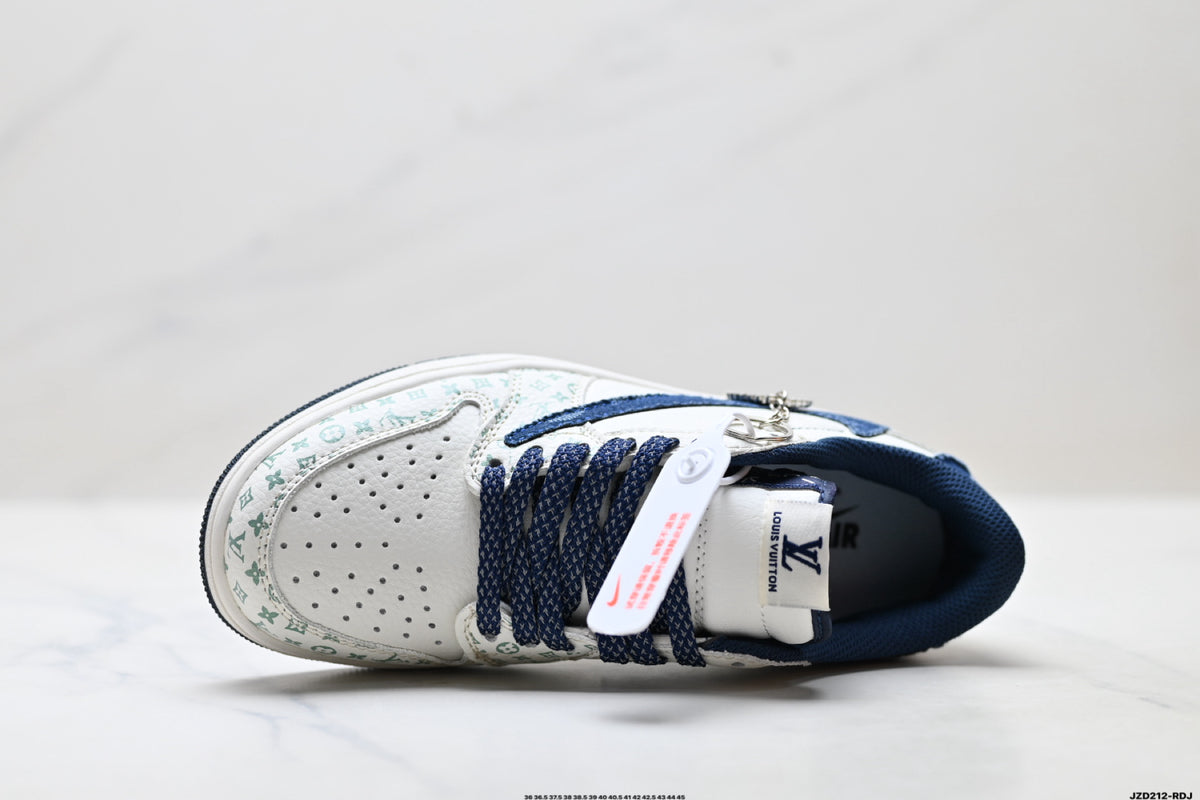 Nike Low-Top Sneakers White Navy Print Unisex Collaboration Edition Style 37 detail view 3