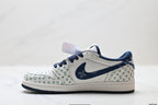 Nike Low-Top Sneakers White Navy Print Unisex Collaboration Edition Style 37 detail view 4