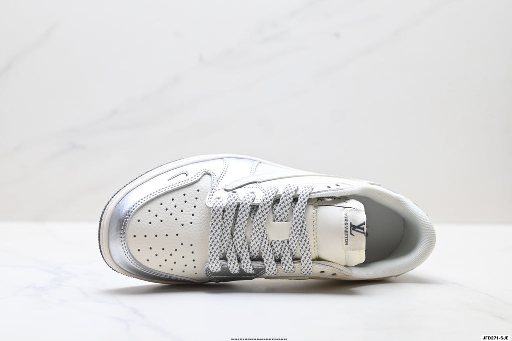 Nike Low-Top Sneakers White Silver Unisex Style 06 detail view 3