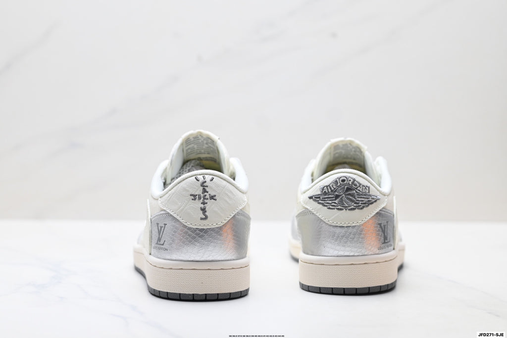 Nike Low-Top Sneakers White Silver Unisex Style 06 detail view 7