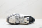 Nike Low-Top Sneakers White Silver Navy Unisex Collaboration Edition Style 08 detail view 3